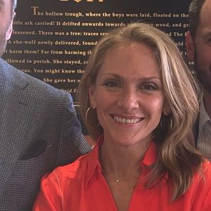 Meet your Posher, Lisa